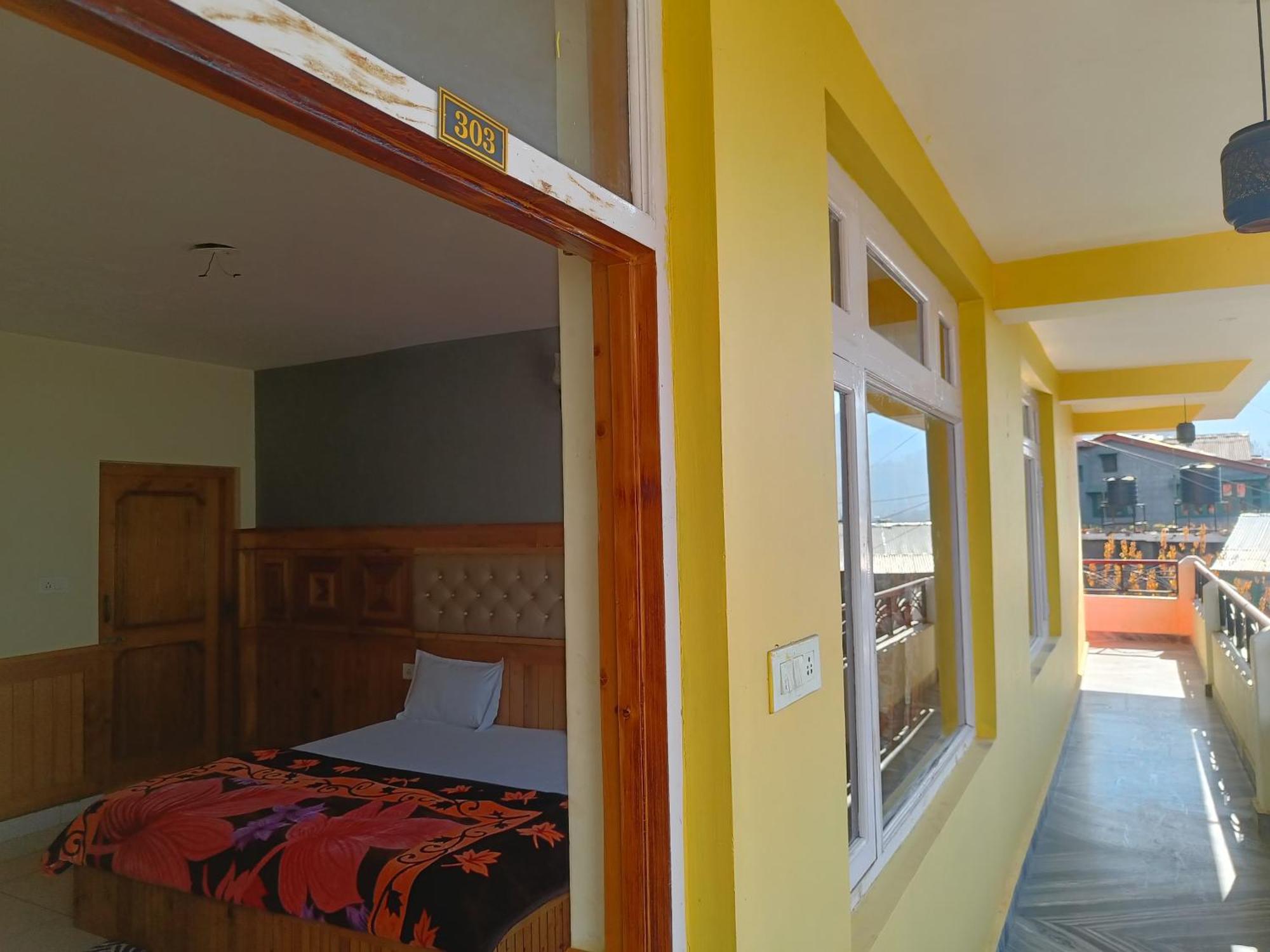 Leela Home - Full Mountain View - No Car Parking Manāli Exterior foto