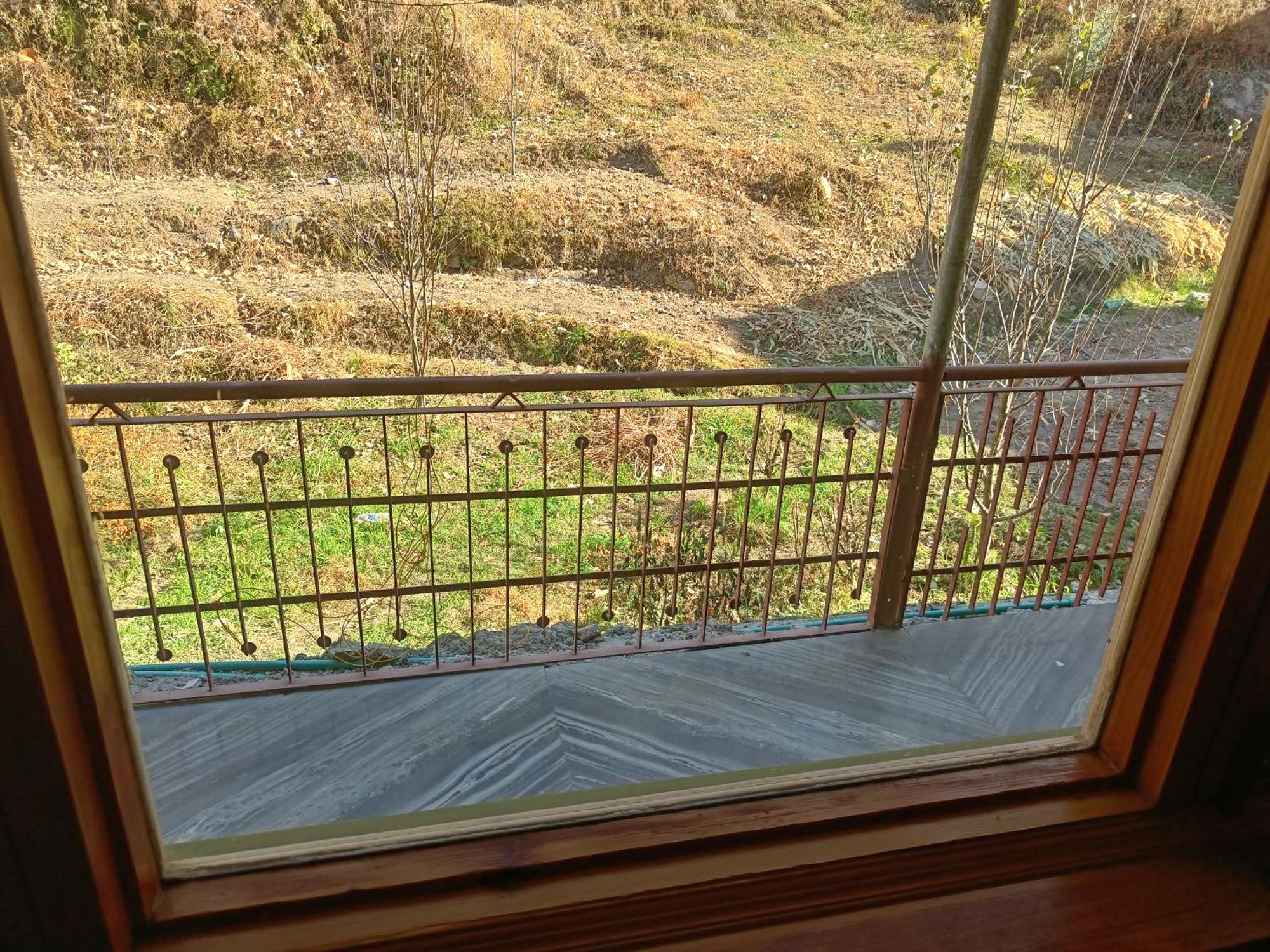 Leela Home - Full Mountain View - No Car Parking Manāli Exterior foto