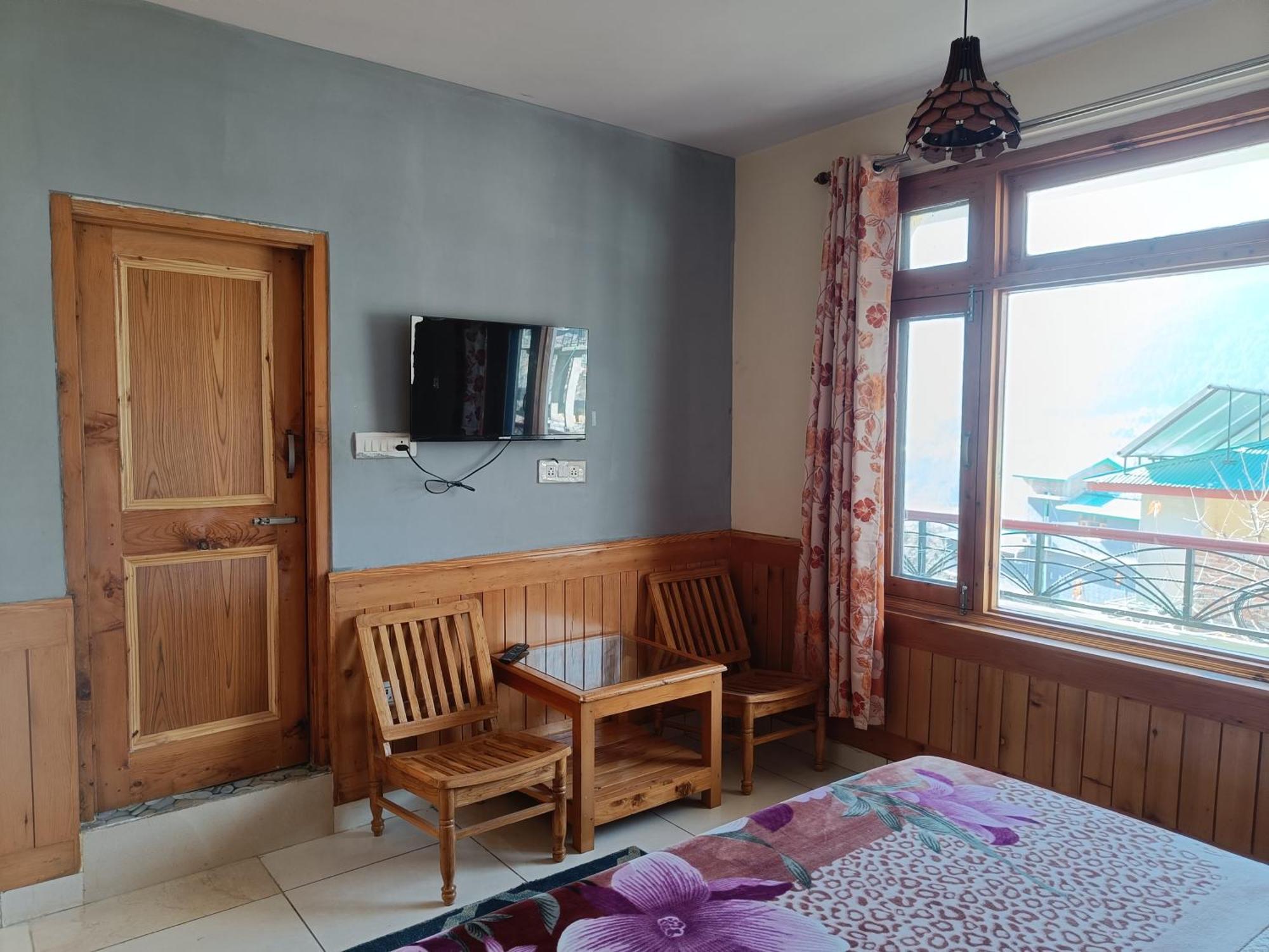 Leela Home - Full Mountain View - No Car Parking Manāli Exterior foto