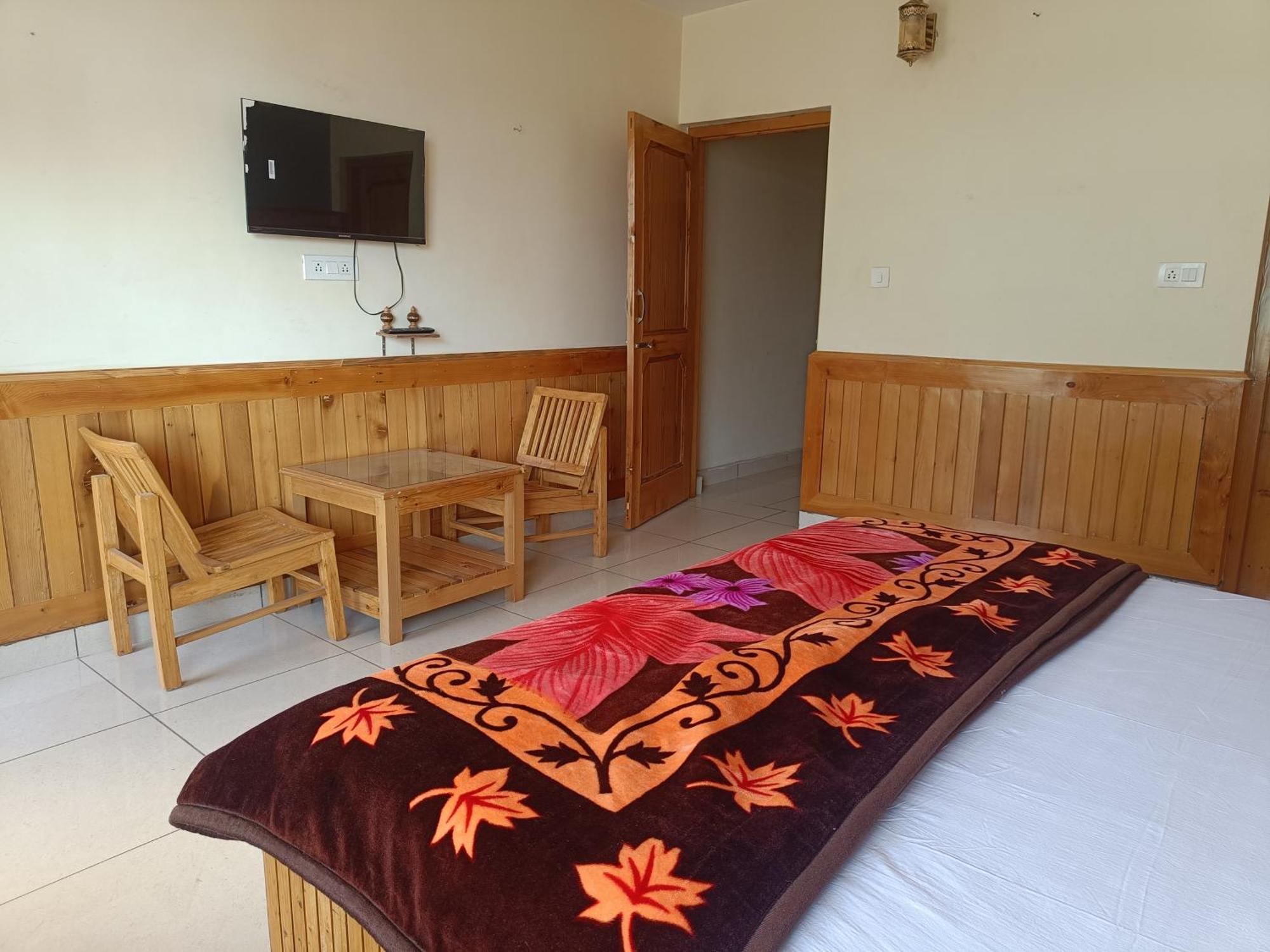 Leela Home - Full Mountain View - No Car Parking Manāli Exterior foto